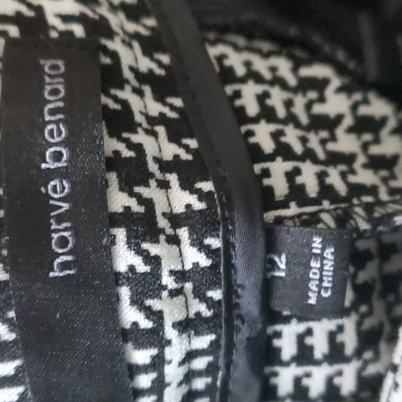 Harve Bernard - Picture 3 of 5